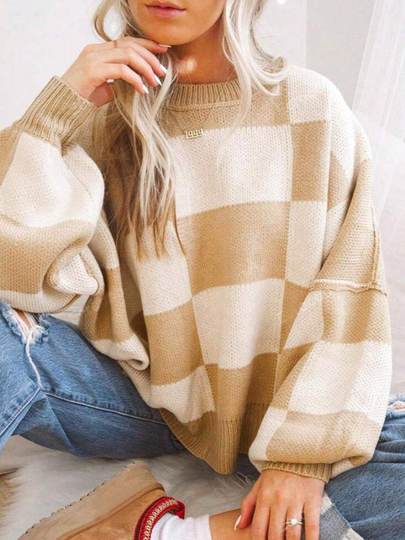 Grid pattern round-neck loose sweater