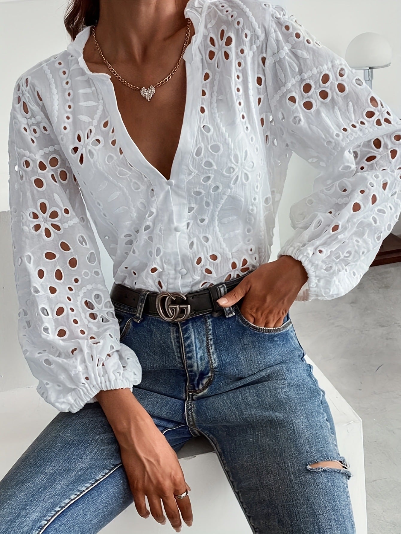 Kinzy V-Neck Lace Long Sleeve Shirt