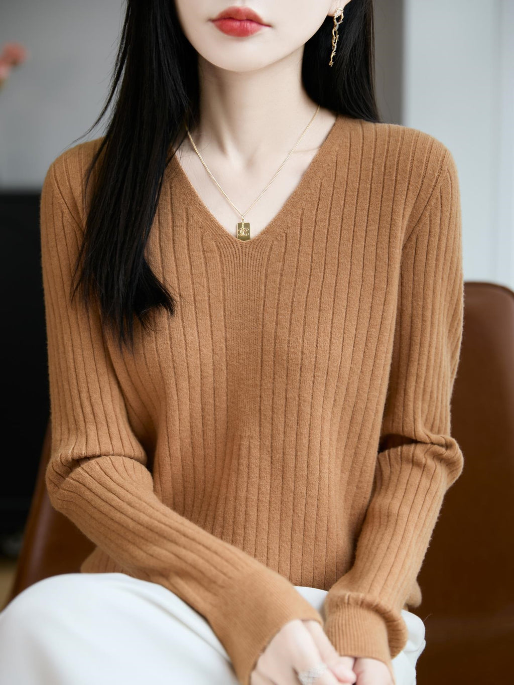 Millie V-neck knit top for women