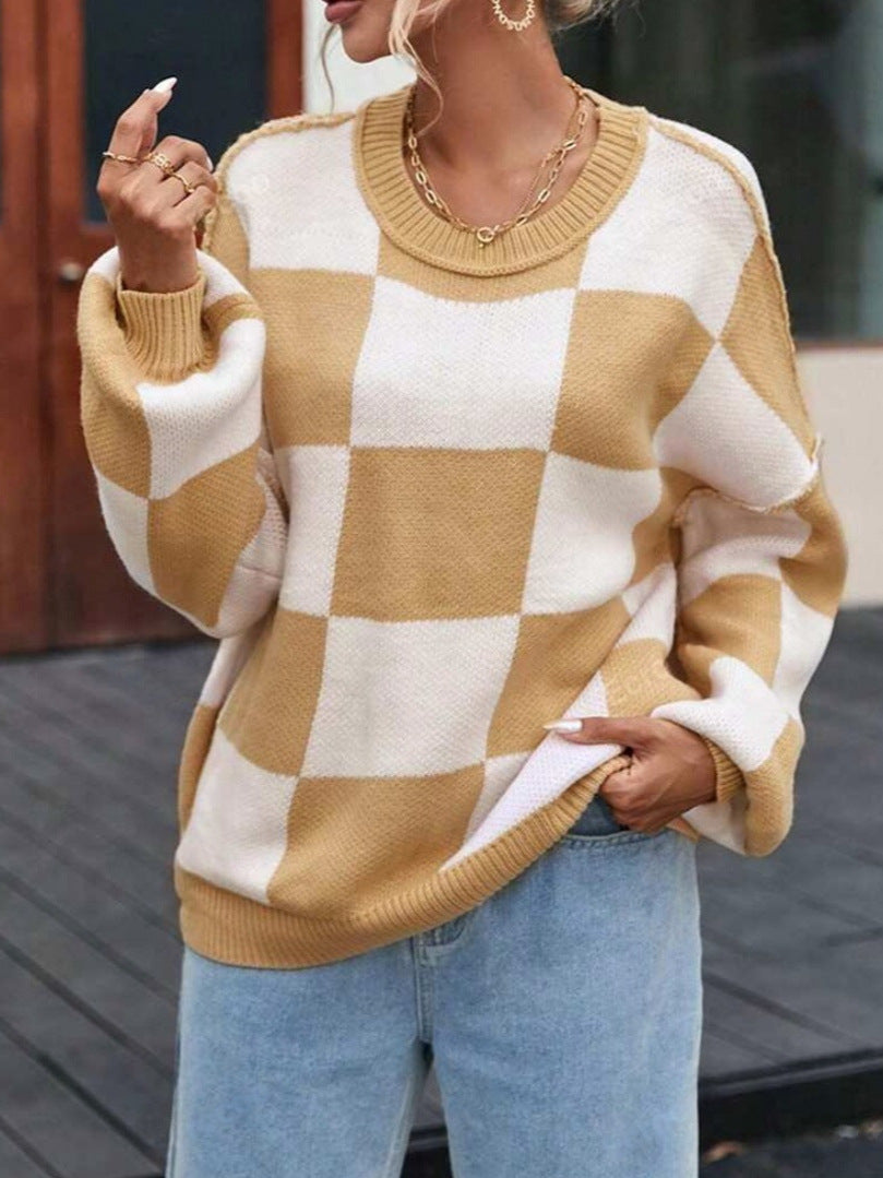 Grid pattern round-neck loose sweater